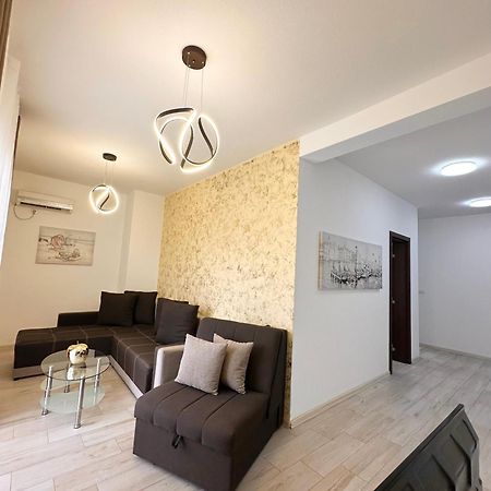 Apartmens Xhenis Lux Ulcinj Exteriör bild