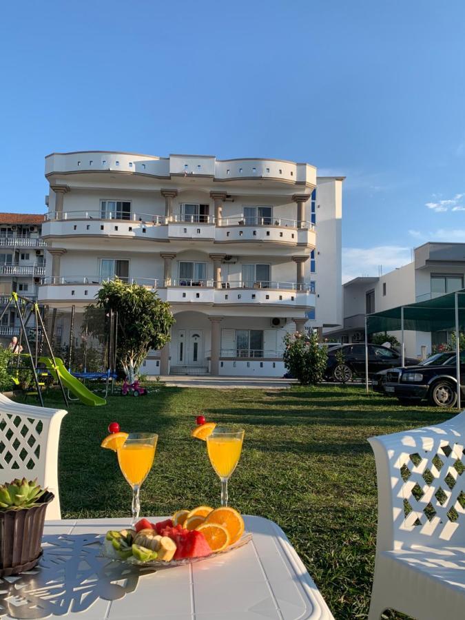 Apartmens Xhenis Lux Ulcinj Exteriör bild