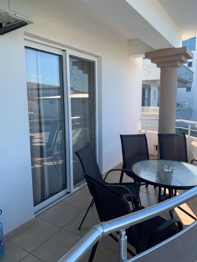 Apartmens Xhenis Lux Ulcinj Exteriör bild