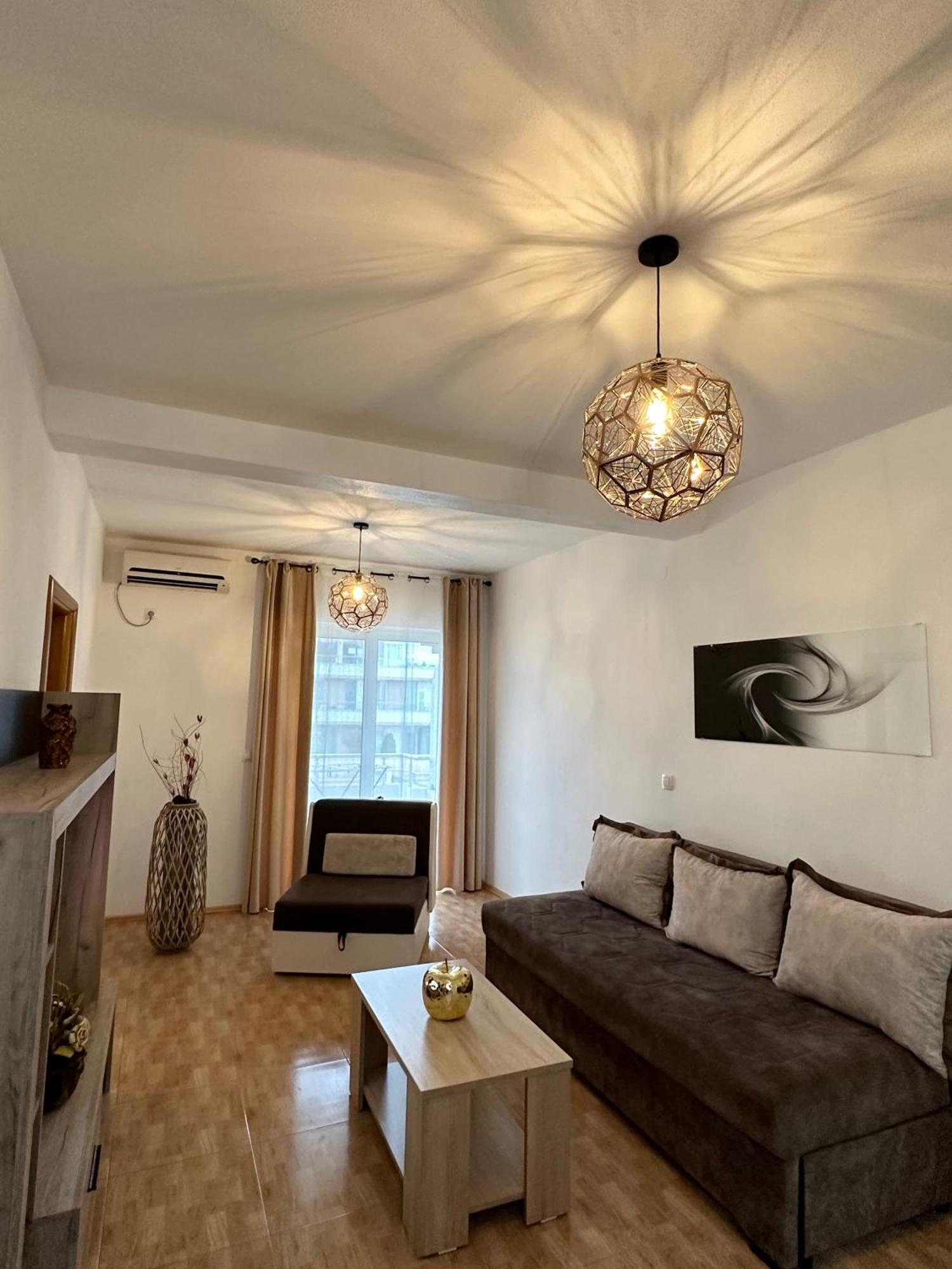 Apartmens Xhenis Lux Ulcinj Exteriör bild