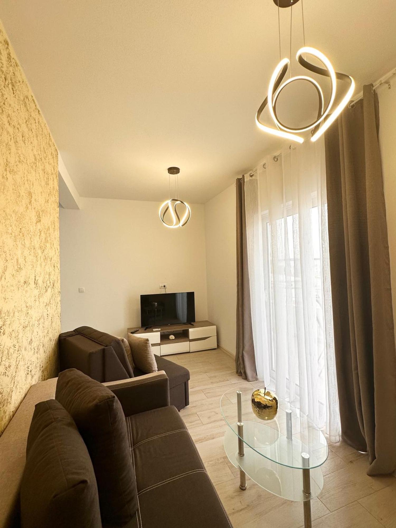 Apartmens Xhenis Lux Ulcinj Exteriör bild