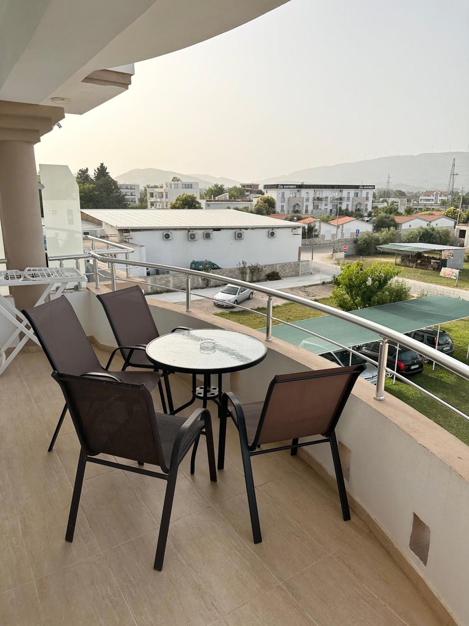 Apartmens Xhenis Lux Ulcinj Exteriör bild