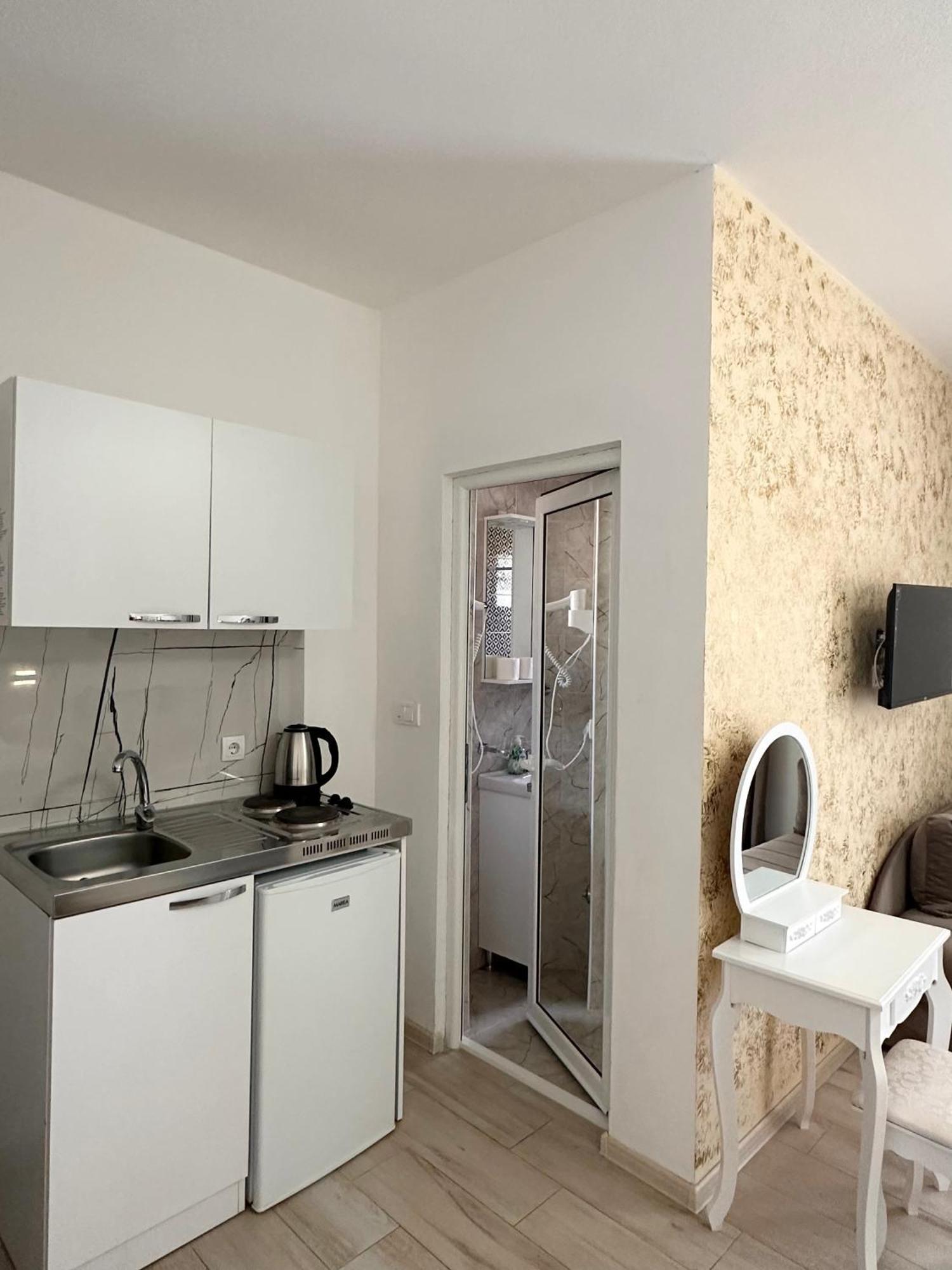 Apartmens Xhenis Lux Ulcinj Exteriör bild